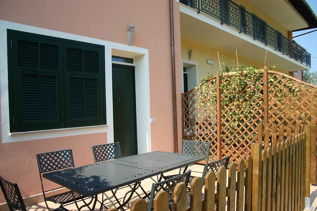 Agriturismo Le Collinette Villanova d'Albenga 0*,  Italien