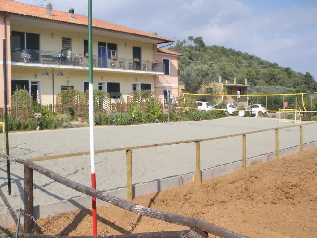 Agriturismo Le Collinette Villanova d'Albenga 0*,